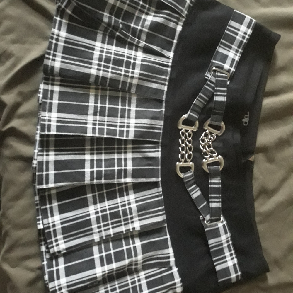 Size Large grey and black tripp nyc chain skirt